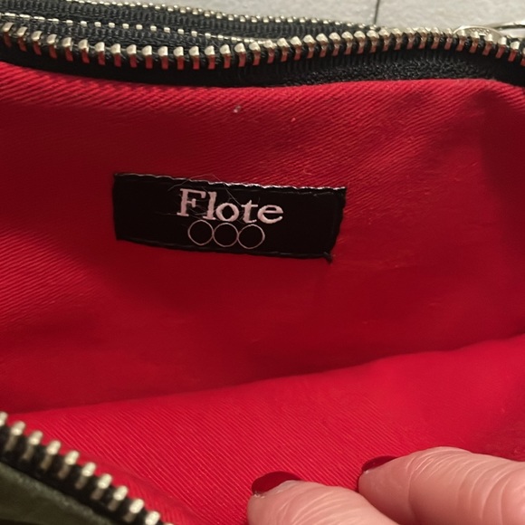 Brand new Army green canvas shoulder bag, 3 bags in 1. - Picture 5 of 7